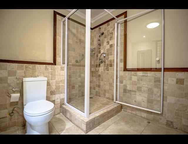 2 BEDROOM APARTMENT FOR SALE IN NEWLANDS